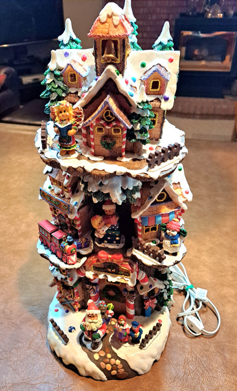 Santa's Ceramic Lighted Tree House 3 Story in Holiday, Event & Seasonal in Kitchener / Waterloo - Image 2