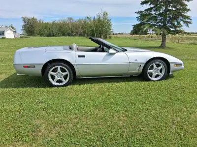 1996 Corvette Convertible collector's Edition. 141000km good condition new brakes. Call 780-728-4276