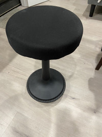Wobble stool 