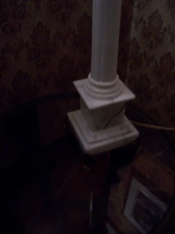 Antique alabaster-marble large pillar table lamp in Home Décor & Accents in Trenton - Image 6