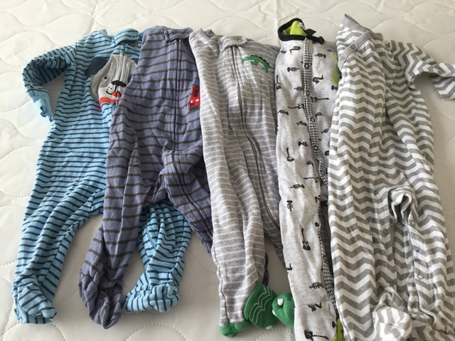 Lot de vêtements de bébé de six mois dans Vêtements - 3 à 6 mois  à Longueuil/Rive Sud - Image 4