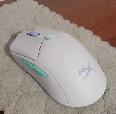 Wireless mouse I have no use for. Barely used.