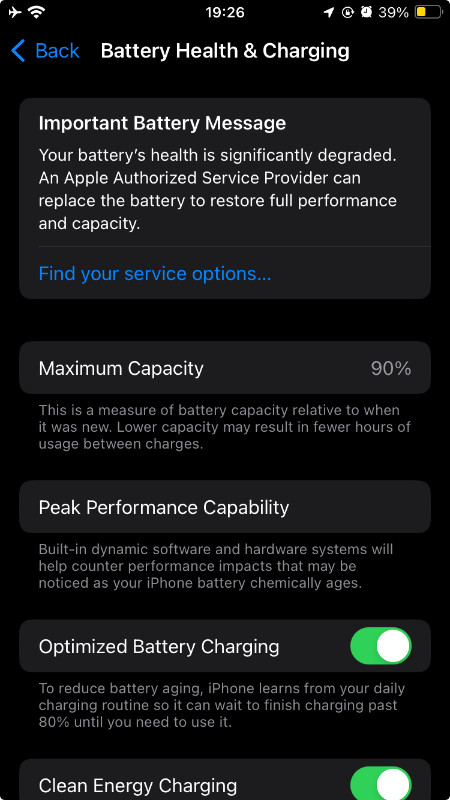iPhone SE 2nd Gen 2020 128GB Unlocked dans Téléphones cellulaires  à Richmond - Image 3