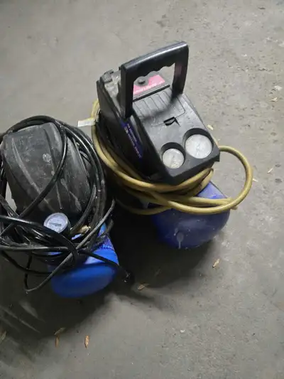 Portable 2-Gallon Air Compressor Price: 70 each or 120 for both Location: Etobicoke Compact and reli...