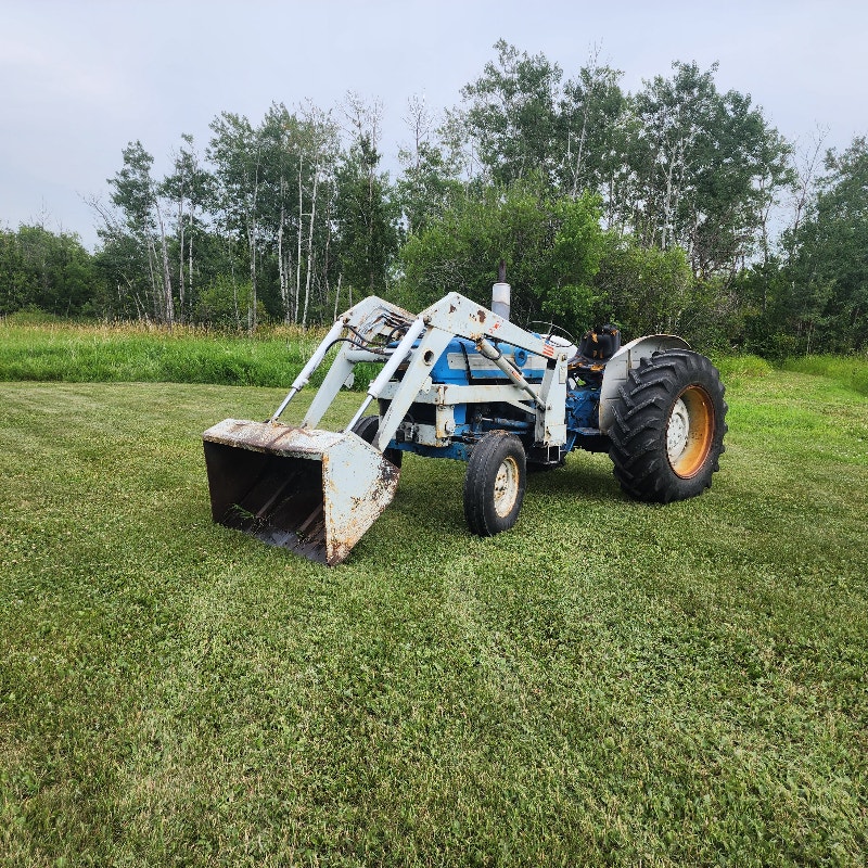 1965 Ford 4000 /Allied Front End Loader /3 Point /PTO /Gas 3 CYL