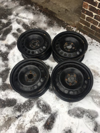 16 “ 5 x 112 mm almost brand new snow tore rims