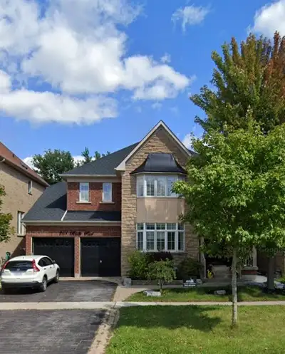 Beautiful 5 Bedroom 3 Washroom for rent in N. Oshawa