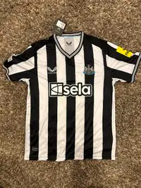 Newcastle Soccer Jersey (Size L)