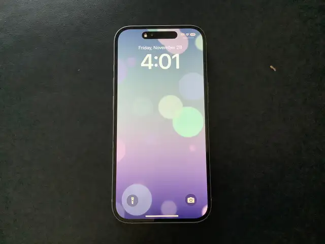 IPhone 15, 128 GB, Blue in Cell Phones in Ottawa - Image 4