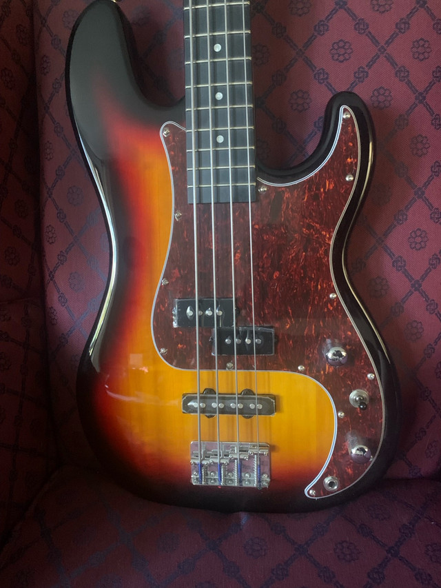 Fretlight bass guitar….for sale or TRADE for senior goalie equip in Guitars in Hamilton