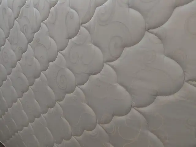 Lit avec matelas in Beds & Mattresses in Longueuil / South Shore - Image 6