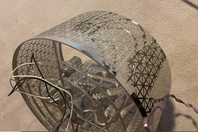 Beautiful modern chandeliers in Indoor Lighting & Fans in Markham / York Region - Image 3