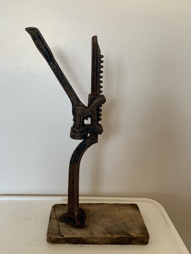 Antique Cast Iron Bottle Capper in Arts & Collectibles in Moose Jaw