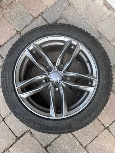 Continental VikingContact 7, 225/50R17 98T XL Winter Tires Rims: Dai Art R36, Gunmetal, 17" Good con...