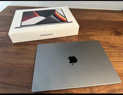 Macbook pro M1,  14" 1250$, View more