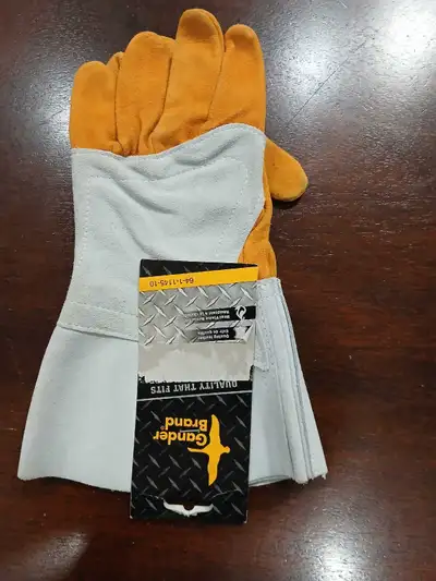 These are Gander Brand welding gloves designed to protect your hands during welding activities. Thes...