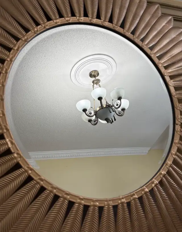 36” Gold Sunburst Wall Mirror – Decorative Metal Frame in Home Décor & Accents in Oshawa / Durham Region - Image 3