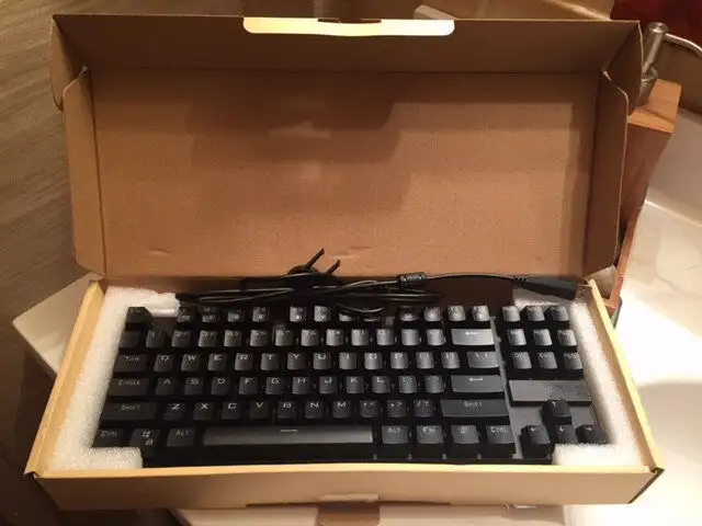 Mechanical Gaming Keyboard w/Blue Switches, 87-Keys ~ NEW! in Other in Nanaimo - Image 11