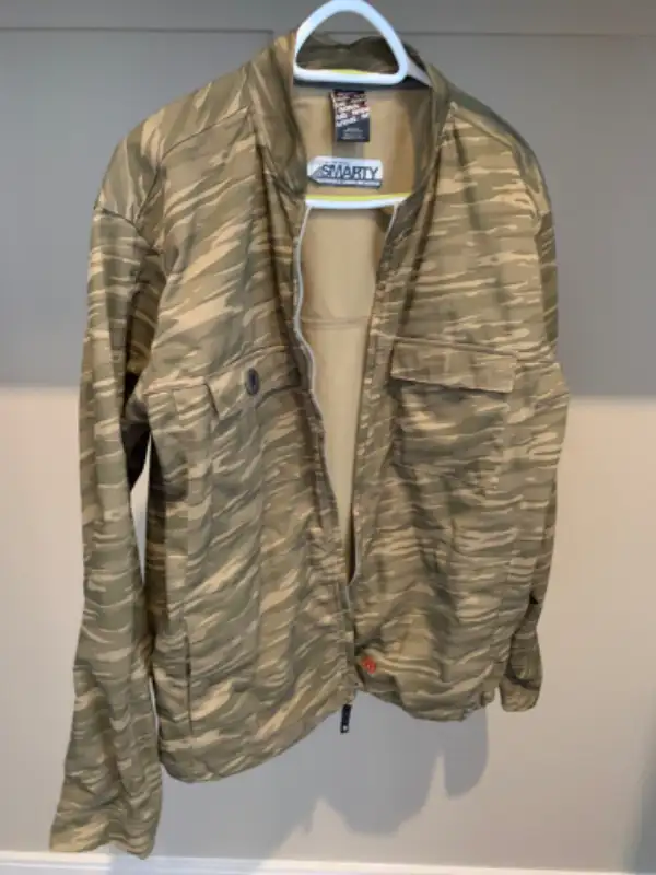 Men’s 686 Ski/Snowboard Jacket With Liner & Foursquare Pants. in Ski in Edmonton - Image 6