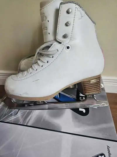 Figure skates kids for girls - size 3.5, View more