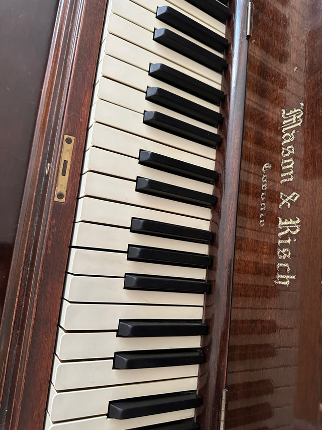 Antique Piano dans Pianos et claviers  à Ville de Montréal