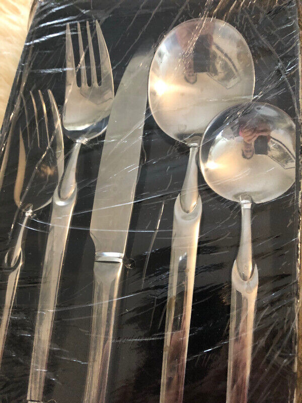 Gibson Quality Stainless Steel Flatware Set in Hobbies & Crafts in City of Toronto - Image 2