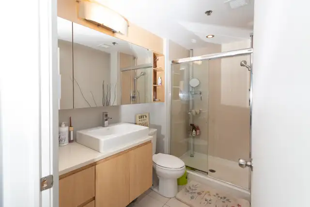 Bright 2BR Condo with Parking – Rosemont in Condos for Sale in City of Montréal - Image 8