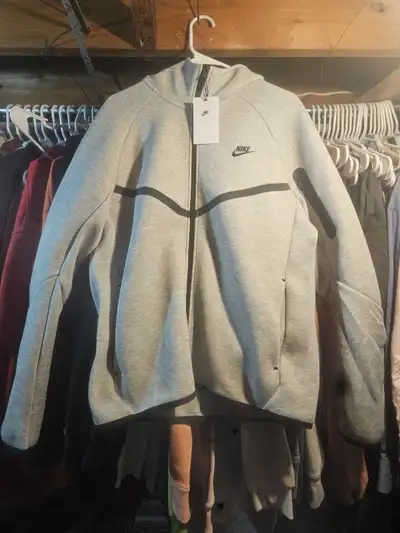 Nike Tech Fleece, View more