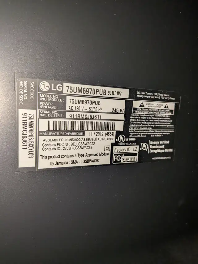 LG Flat screen tv 75