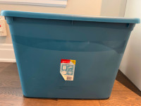 RUBBERMAID STORAGE BOX