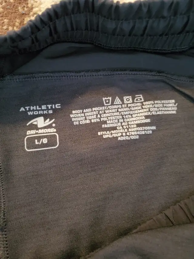 Men's  Sweatpants Calvin Klein All its size L  in Men's in Mississauga / Peel Region - Image 4