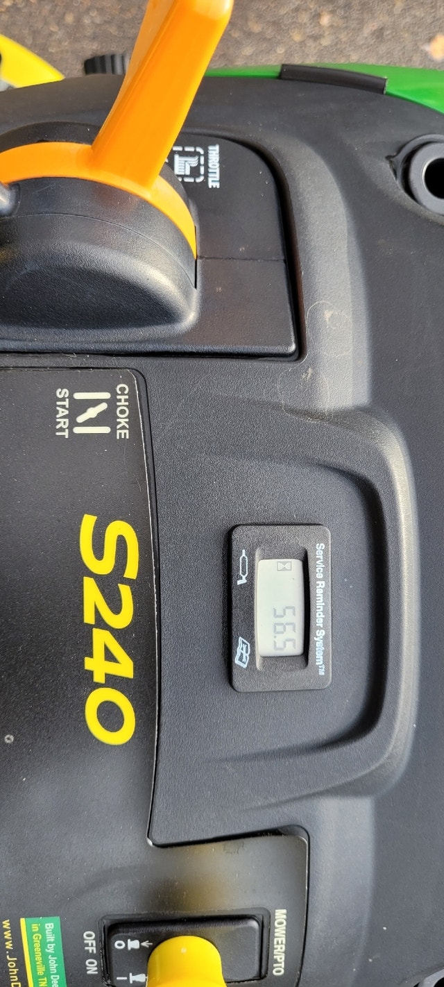 John Deere S240 Lawnmowers & Leaf Blowers Strathcona County Kijiji