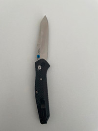 Knife sale: Benchmade and customs