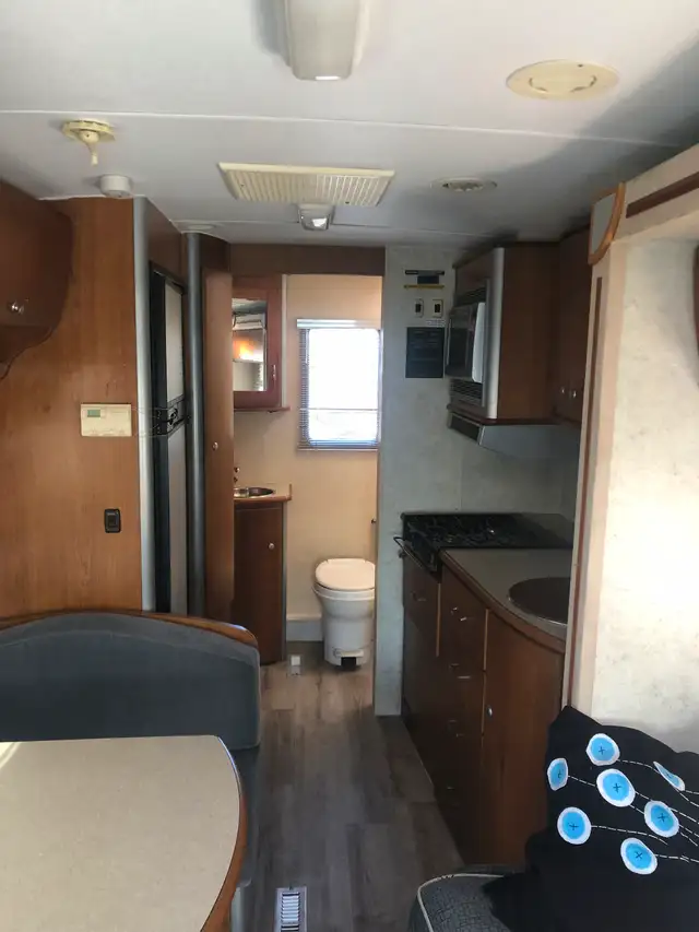 2006 Winnebago View in RVs & Motorhomes in Granby - Image 10
