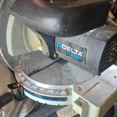 Delta shopmaster Miter saw