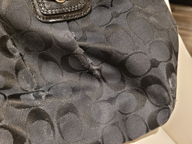 Stunning Coach Soho Pleated Signature Shoulder Bag - Black in Women's - Bags & Wallets in Oakville / Halton Region - Image 3