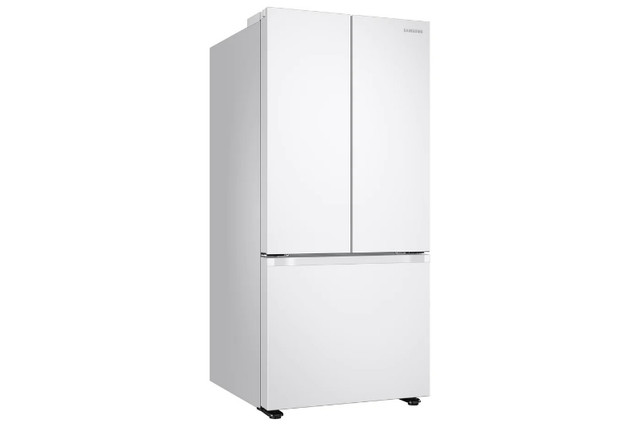Fridge - Samsung 30 "  22.1 cu.ft French Door RF22A4111WW White in Refrigerators in Mississauga / Peel Region