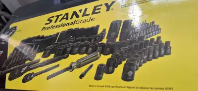 This Stanley Professional Grade black chrome mechanics tool set is in new condition and comes in its...