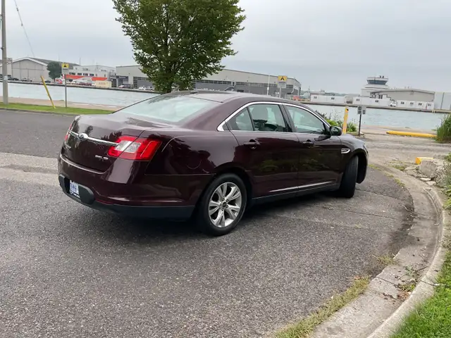2011. Ford. Taurus.   Certified545693729638983685