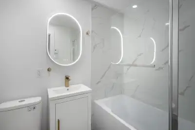 Renovated 2 Bedroom Apartment – Heart of NDG –Move-in Promo!