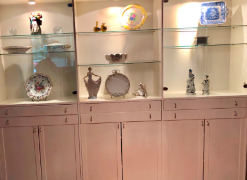 Lighted Display Case Hutches & Display Peterborough Kijiji