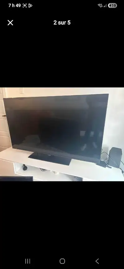 Smart Tv Samsung 55 pouces full HD avec manette 514 261 1595. , View more
