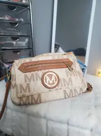 MK small purse 