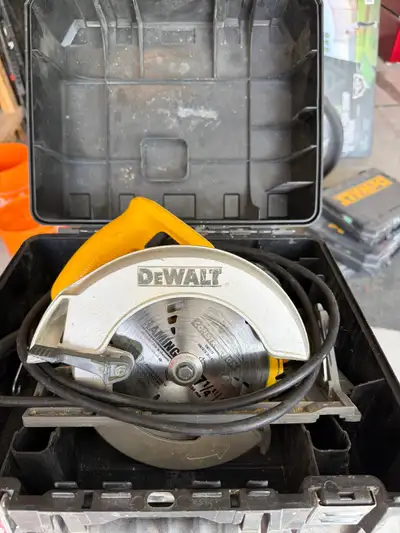 Electric Skill saw