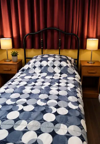 A clean and comfortable room is available for rent in Cobourg starting September 1. Conveniently loc...