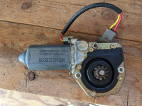 Moteur électrique pour vitre auto Ford Mustang 1999 - 2004