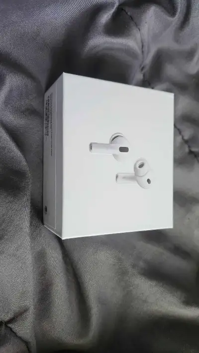 Compeltement neuf et scellé Airpods Pro 3 Légèrement négociable À qui la chance