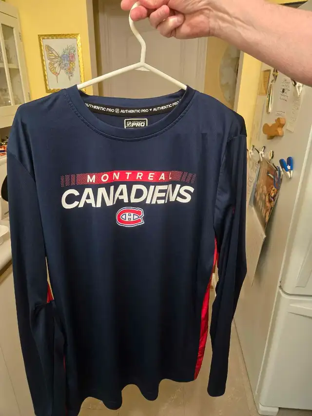 Montreal Canadians  in Men's in Kingston - Image 2