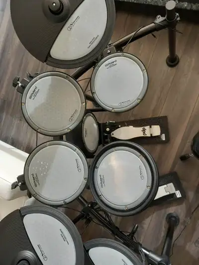 Roland VQD106 Quiet Electronic Drums, View more