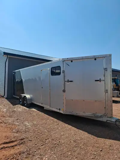 2018 Lightening 7 x 24+4 all aluminum enclosed trailer with front ramp. Trailer has plywood on the f...